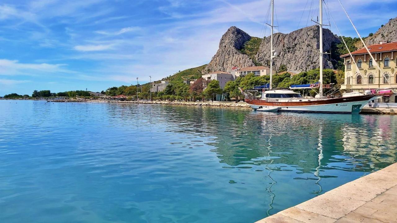 Apartments Punta 2 Omiš Buitenkant foto